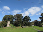 SX09663 Crickhowell Castle ruins.jpg